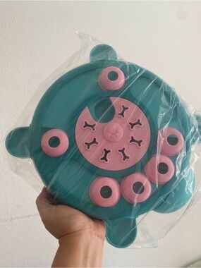 Teal & Pink Silicone Slow Feeder Puzzle Bowl for Pets
